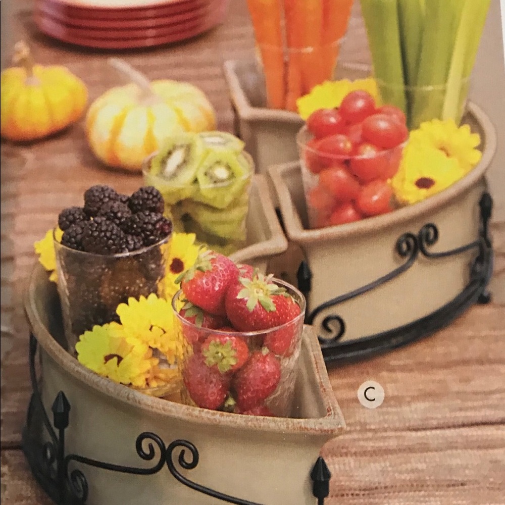 NWT-SL@H Montcrest Sectioned container